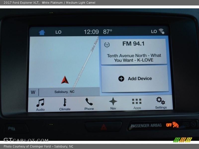 White Platinum / Medium Light Camel 2017 Ford Explorer XLT