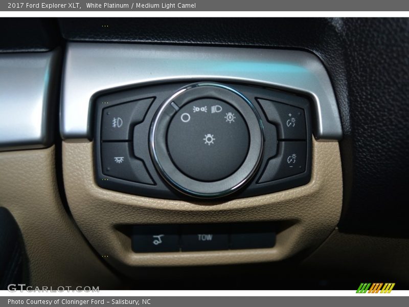 White Platinum / Medium Light Camel 2017 Ford Explorer XLT
