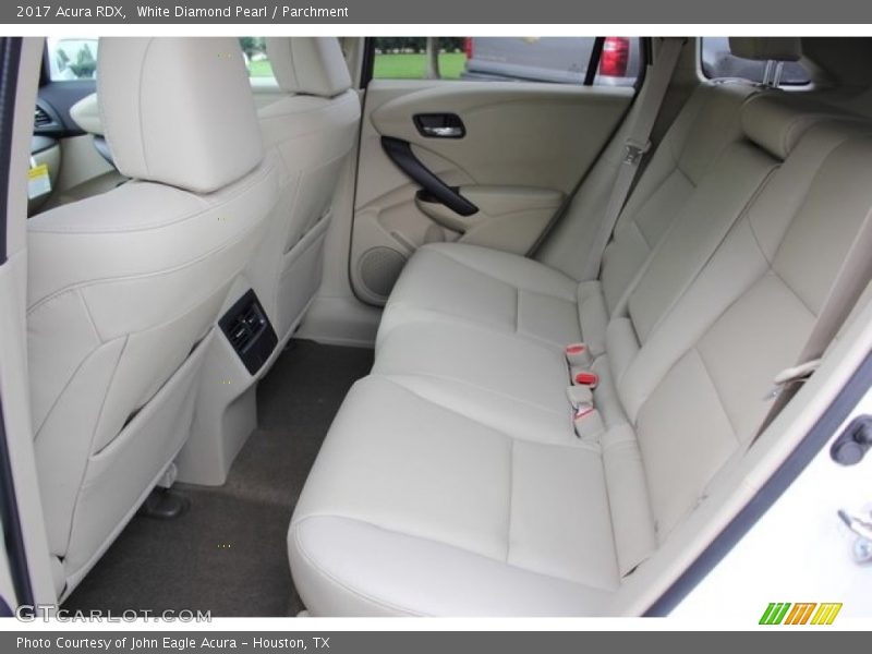 White Diamond Pearl / Parchment 2017 Acura RDX