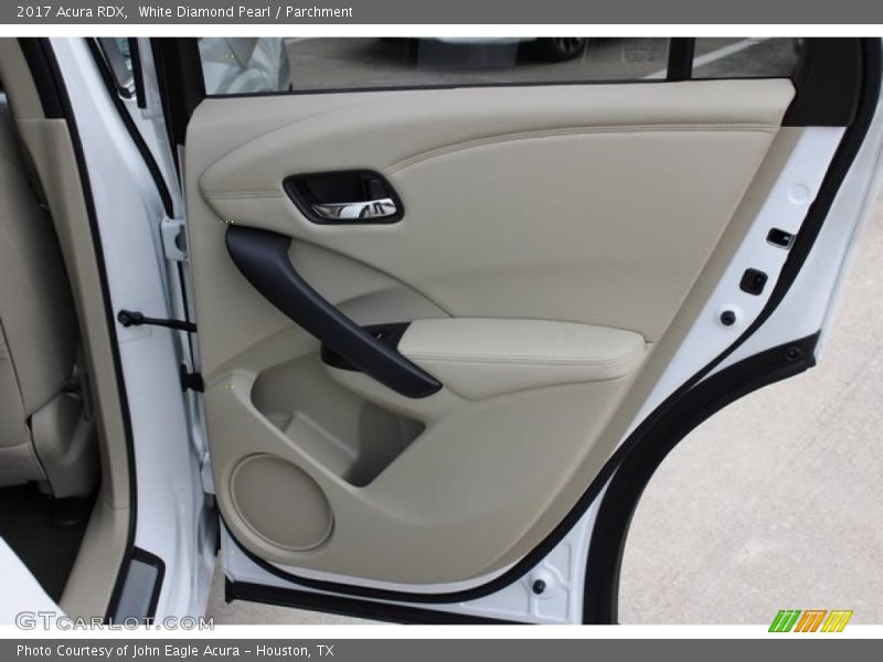 White Diamond Pearl / Parchment 2017 Acura RDX