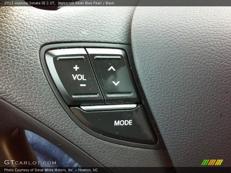 Iridescent Silver Blue Pearl / Black 2013 Hyundai Sonata SE 2.0T