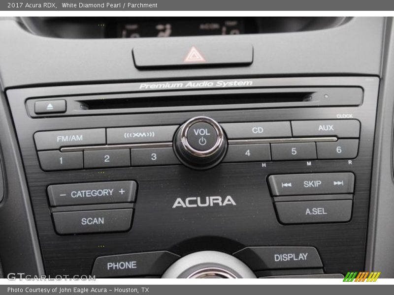 White Diamond Pearl / Parchment 2017 Acura RDX