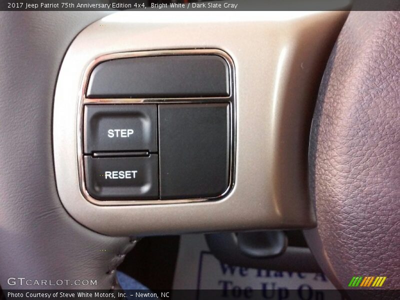 Bright White / Dark Slate Gray 2017 Jeep Patriot 75th Anniversary Edition 4x4