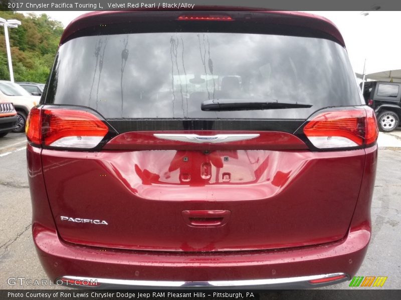 Velvet Red Pearl / Black/Alloy 2017 Chrysler Pacifica Touring L