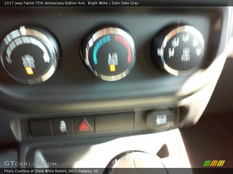 Bright White / Dark Slate Gray 2017 Jeep Patriot 75th Anniversary Edition 4x4