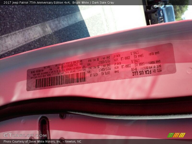 Bright White / Dark Slate Gray 2017 Jeep Patriot 75th Anniversary Edition 4x4