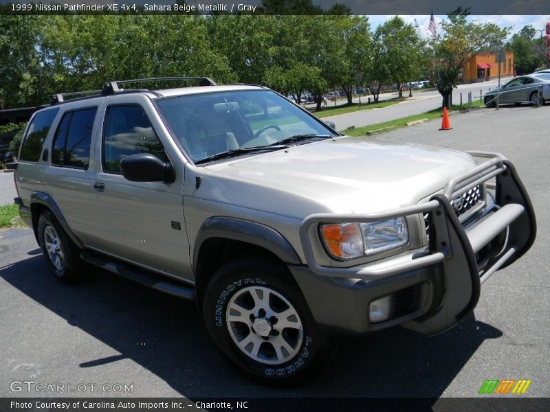 Sahara Beige Metallic / Gray 1999 Nissan Pathfinder XE 4x4