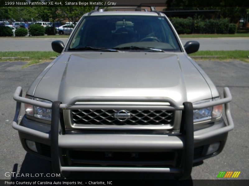 Sahara Beige Metallic / Gray 1999 Nissan Pathfinder XE 4x4