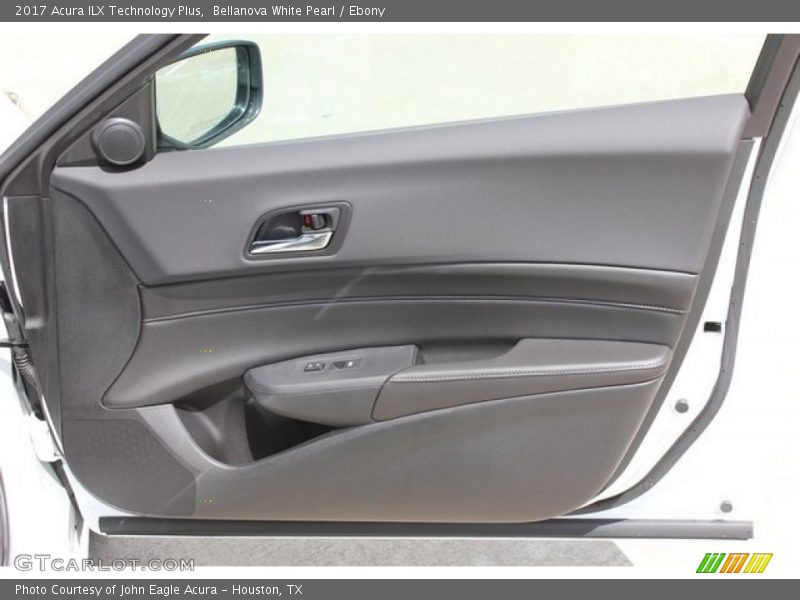 Bellanova White Pearl / Ebony 2017 Acura ILX Technology Plus