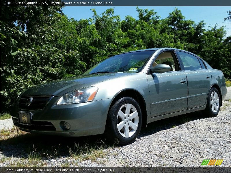 Mystic Emerald Metallic / Blond Beige 2002 Nissan Altima 2.5 S