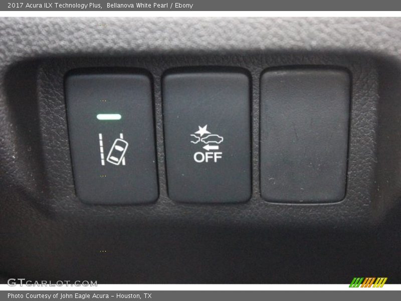 Bellanova White Pearl / Ebony 2017 Acura ILX Technology Plus