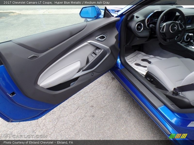 Hyper Blue Metallic / Medium Ash Gray 2017 Chevrolet Camaro LT Coupe
