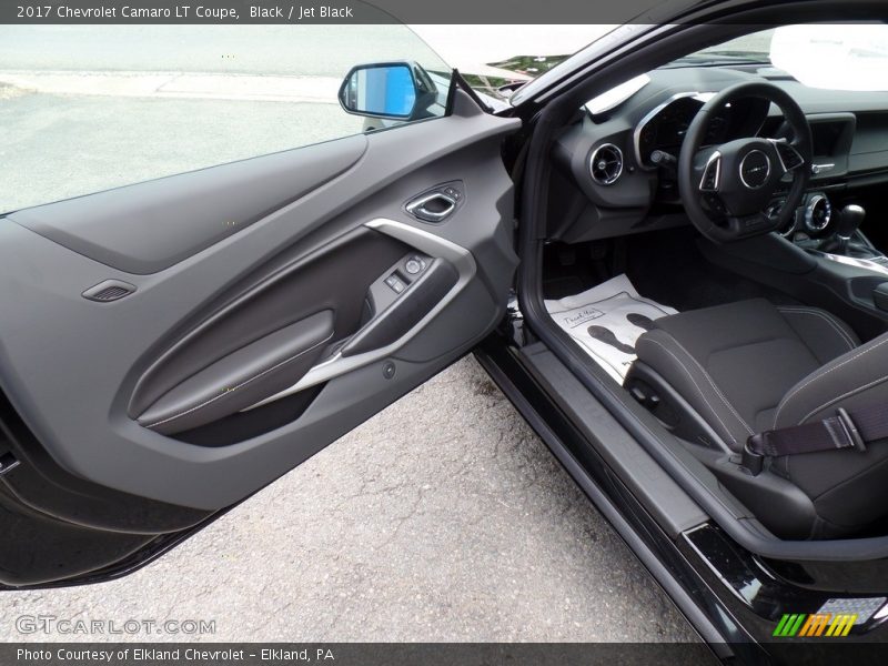 Black / Jet Black 2017 Chevrolet Camaro LT Coupe