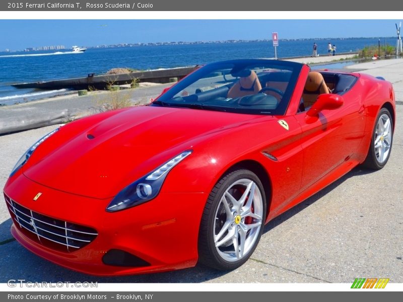 Front 3/4 View of 2015 California T