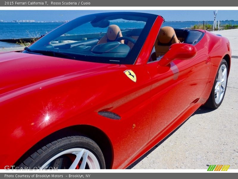 Rosso Scuderia / Cuoio 2015 Ferrari California T