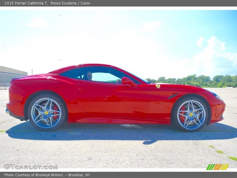 Rosso Scuderia / Cuoio 2015 Ferrari California T