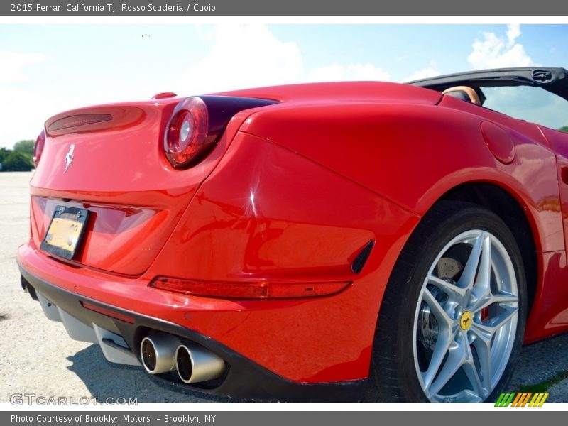 Rosso Scuderia / Cuoio 2015 Ferrari California T