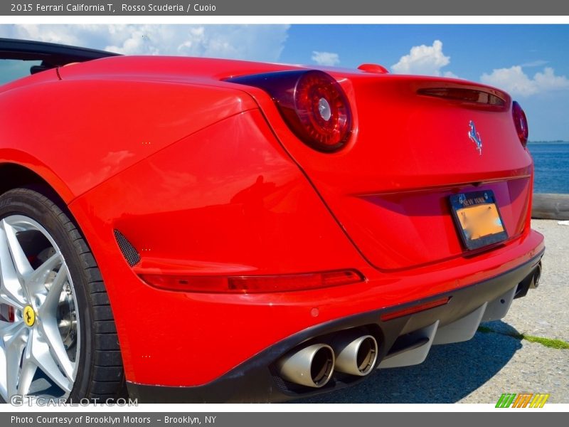 Rosso Scuderia / Cuoio 2015 Ferrari California T