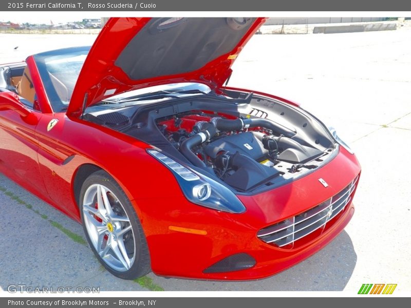 Rosso Scuderia / Cuoio 2015 Ferrari California T