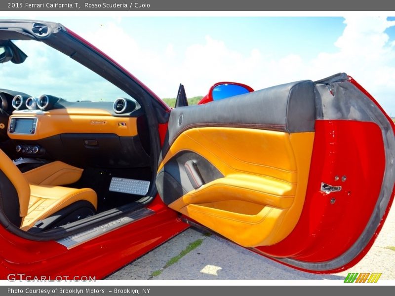 Rosso Scuderia / Cuoio 2015 Ferrari California T