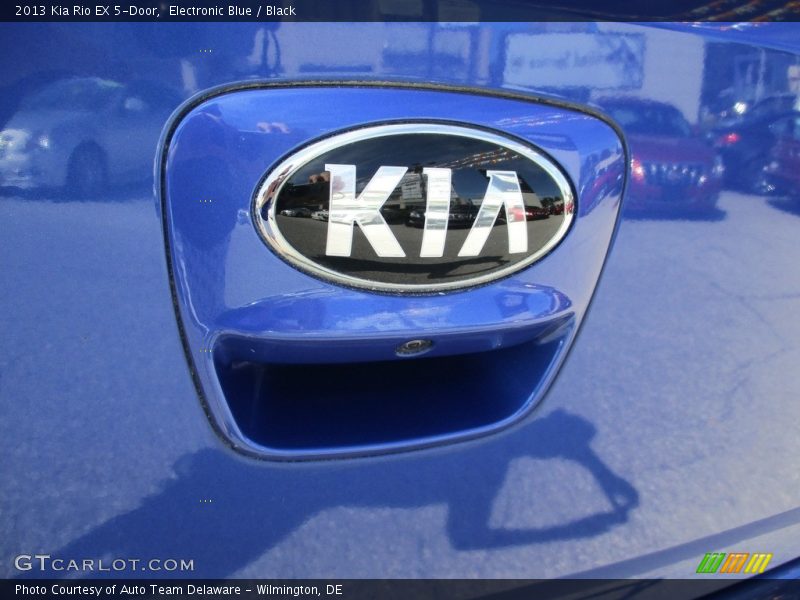 Electronic Blue / Black 2013 Kia Rio EX 5-Door