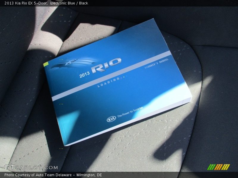 Electronic Blue / Black 2013 Kia Rio EX 5-Door
