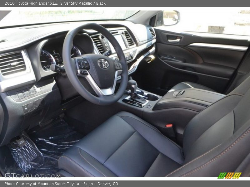 Silver Sky Metallic / Black 2016 Toyota Highlander XLE