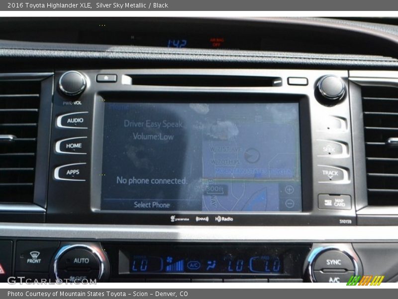 Silver Sky Metallic / Black 2016 Toyota Highlander XLE