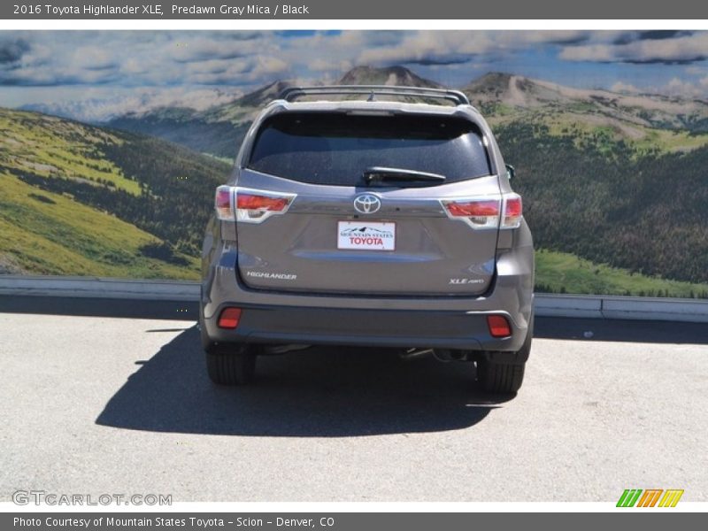 Predawn Gray Mica / Black 2016 Toyota Highlander XLE