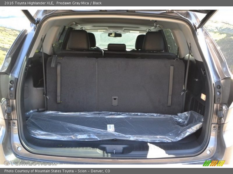 Predawn Gray Mica / Black 2016 Toyota Highlander XLE