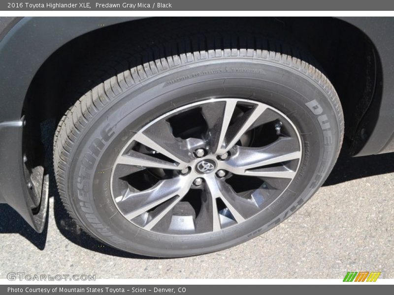 Predawn Gray Mica / Black 2016 Toyota Highlander XLE
