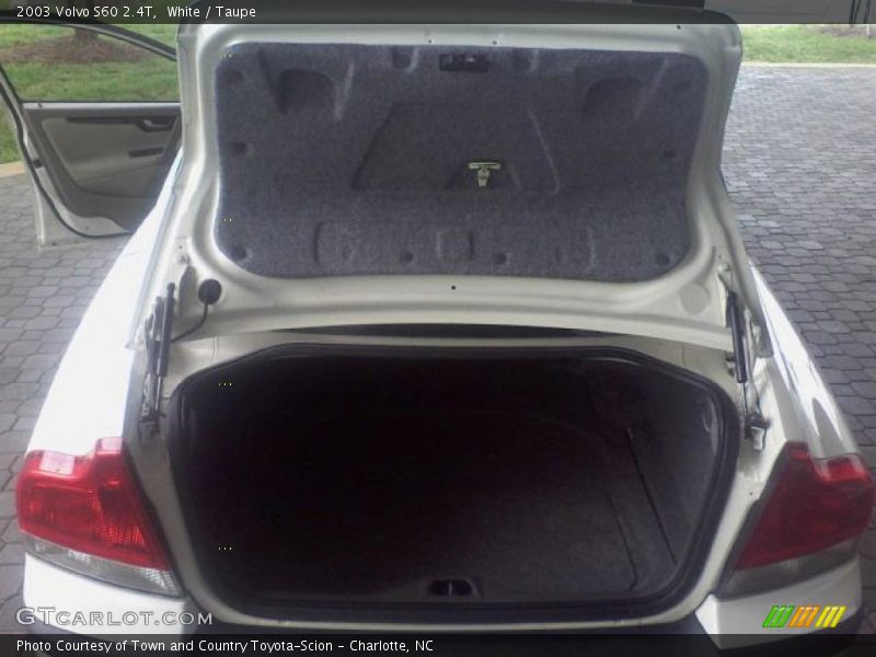 White / Taupe 2003 Volvo S60 2.4T