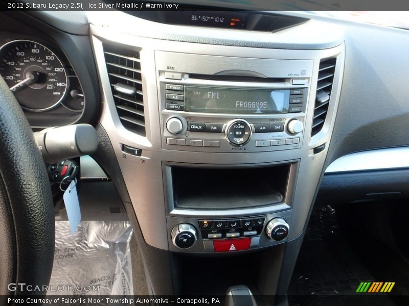 Ice Silver Metallic / Warm Ivory 2012 Subaru Legacy 2.5i