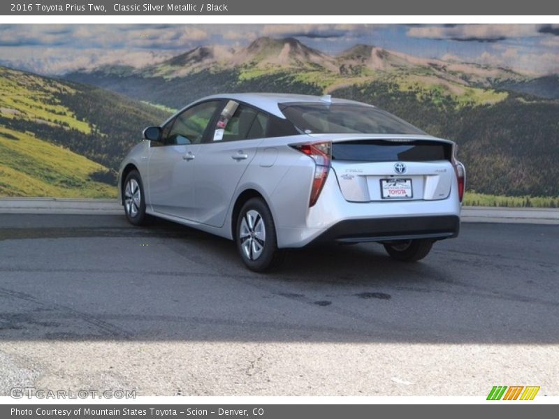 Classic Silver Metallic / Black 2016 Toyota Prius Two