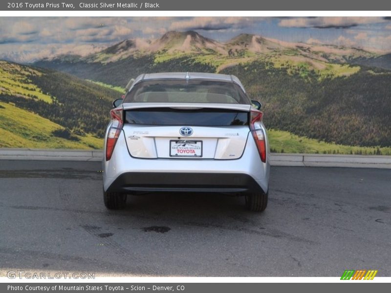 Classic Silver Metallic / Black 2016 Toyota Prius Two