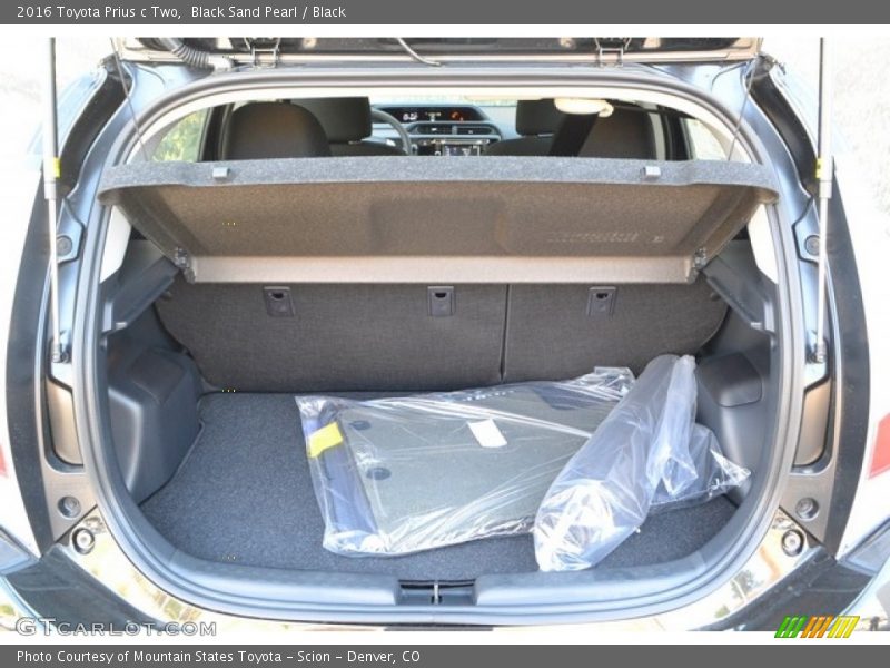 Black Sand Pearl / Black 2016 Toyota Prius c Two