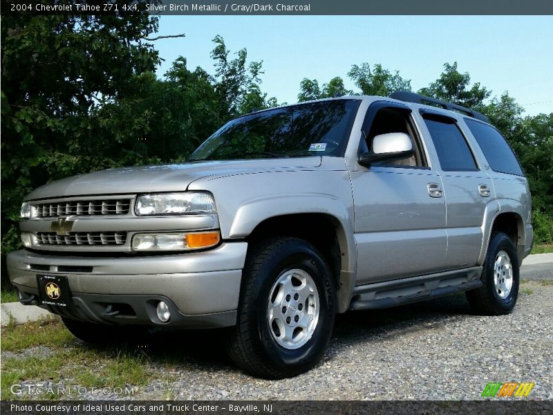 Silver Birch Metallic / Gray/Dark Charcoal 2004 Chevrolet Tahoe Z71 4x4