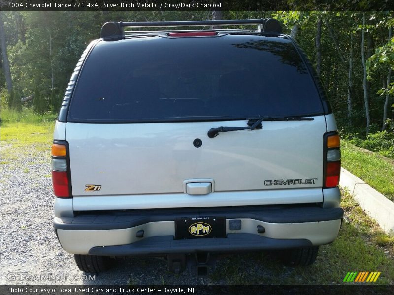 Silver Birch Metallic / Gray/Dark Charcoal 2004 Chevrolet Tahoe Z71 4x4