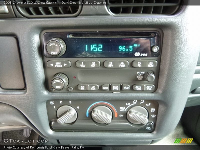 Dark Green Metallic / Graphite 2003 Chevrolet S10 LS Crew Cab 4x4
