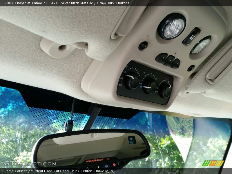 Silver Birch Metallic / Gray/Dark Charcoal 2004 Chevrolet Tahoe Z71 4x4