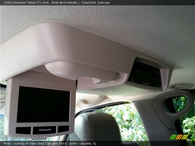 Silver Birch Metallic / Gray/Dark Charcoal 2004 Chevrolet Tahoe Z71 4x4