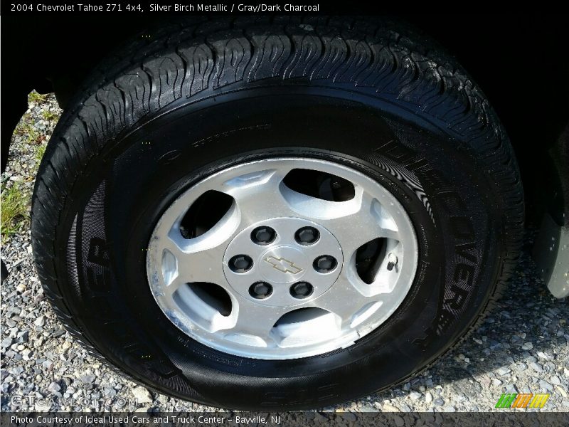 Silver Birch Metallic / Gray/Dark Charcoal 2004 Chevrolet Tahoe Z71 4x4