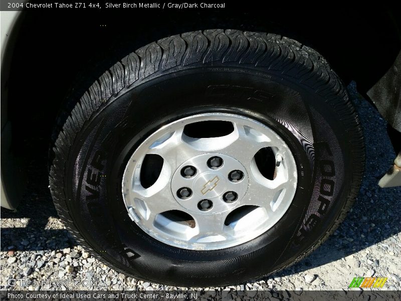 Silver Birch Metallic / Gray/Dark Charcoal 2004 Chevrolet Tahoe Z71 4x4