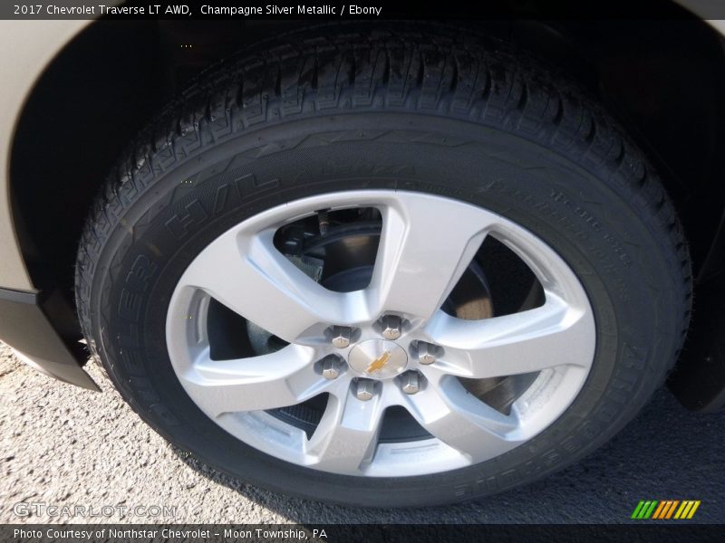 Champagne Silver Metallic / Ebony 2017 Chevrolet Traverse LT AWD
