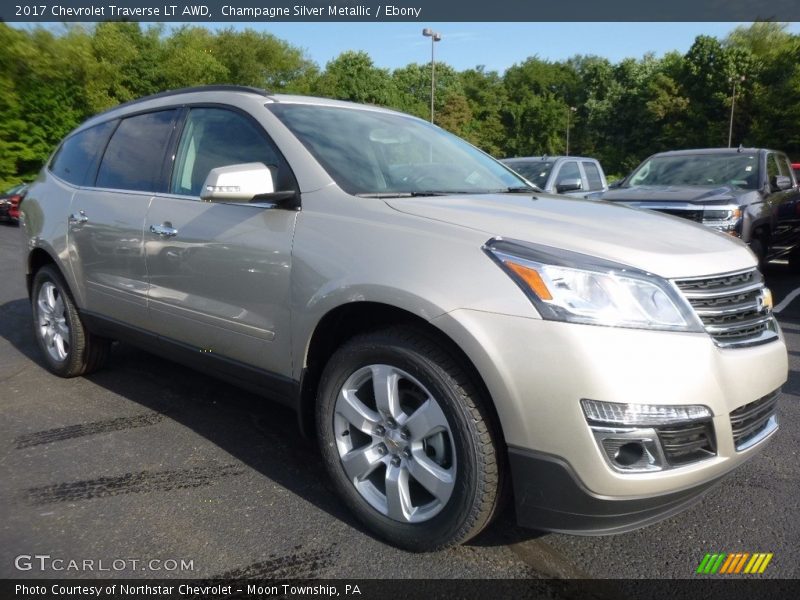 Champagne Silver Metallic / Ebony 2017 Chevrolet Traverse LT AWD