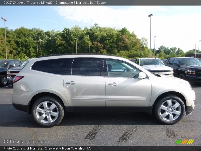 Champagne Silver Metallic / Ebony 2017 Chevrolet Traverse LT AWD