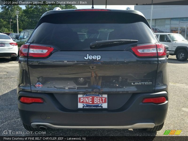 Granite Crystal Metallic / Black 2016 Jeep Cherokee Limited