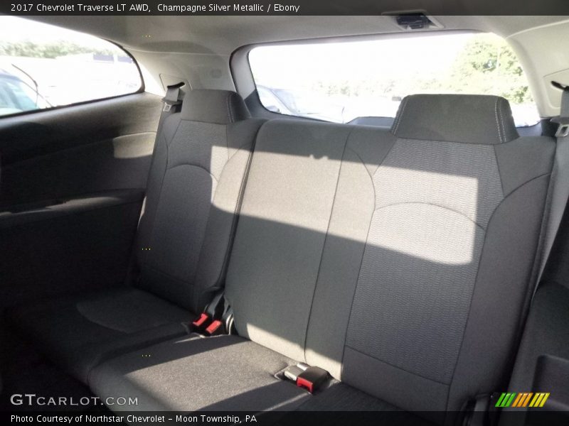 Champagne Silver Metallic / Ebony 2017 Chevrolet Traverse LT AWD