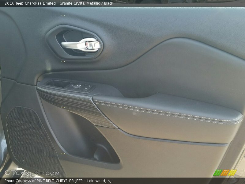 Granite Crystal Metallic / Black 2016 Jeep Cherokee Limited
