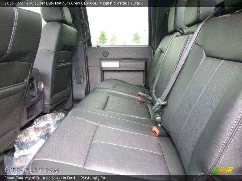 Magnetic Metallic / Black 2016 Ford F250 Super Duty Platinum Crew Cab 4x4
